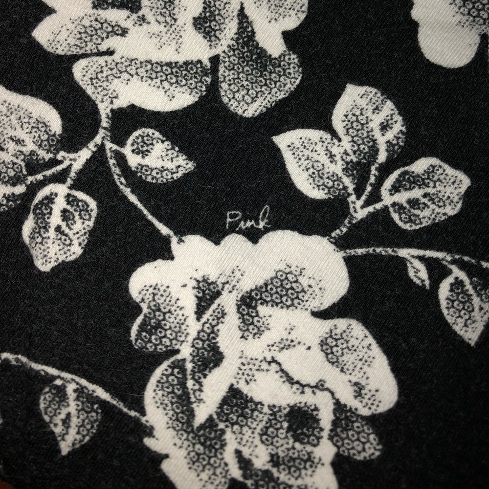 Floral Black & White VS PINK Leggings